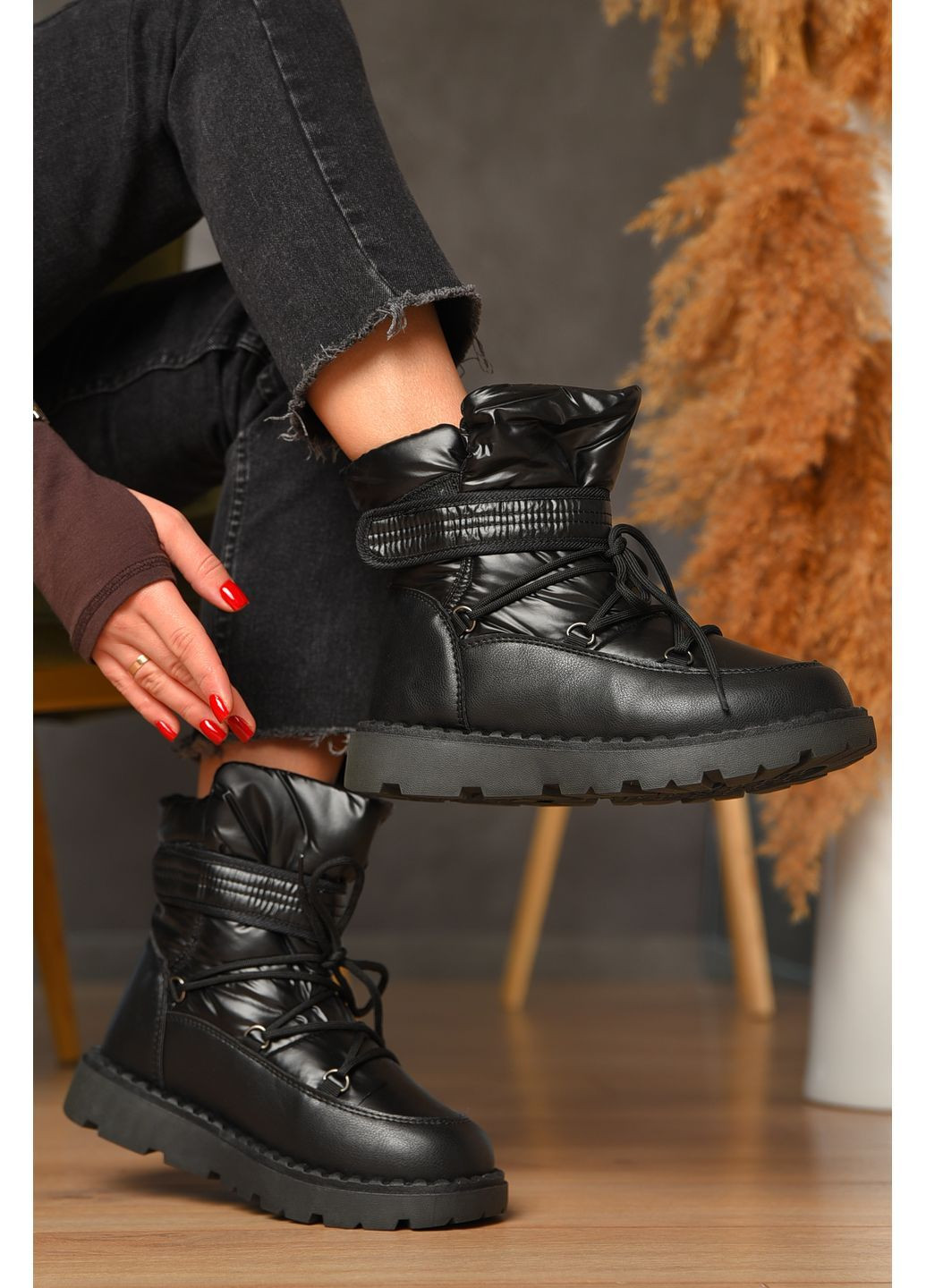 Черные дутики женские на меху черного цвета Let's Shop