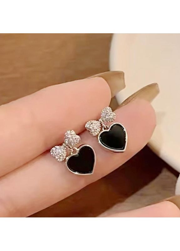 Милі сережки-сердечки, сережки з серцями, сережки з чорними сердечками, сережки з камінцями, сережки з камінчиками Fashion Jewelry (369724192)