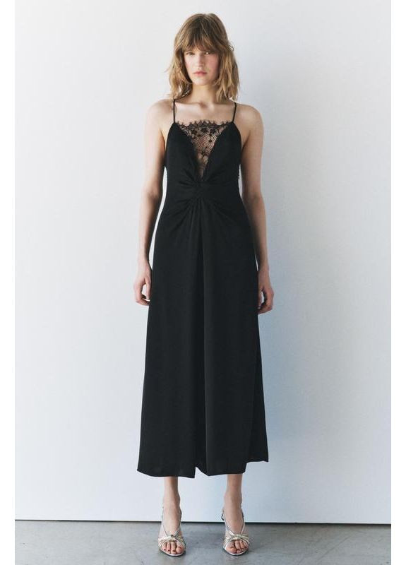 Черное длинное платье zw collection с кружевом Zara