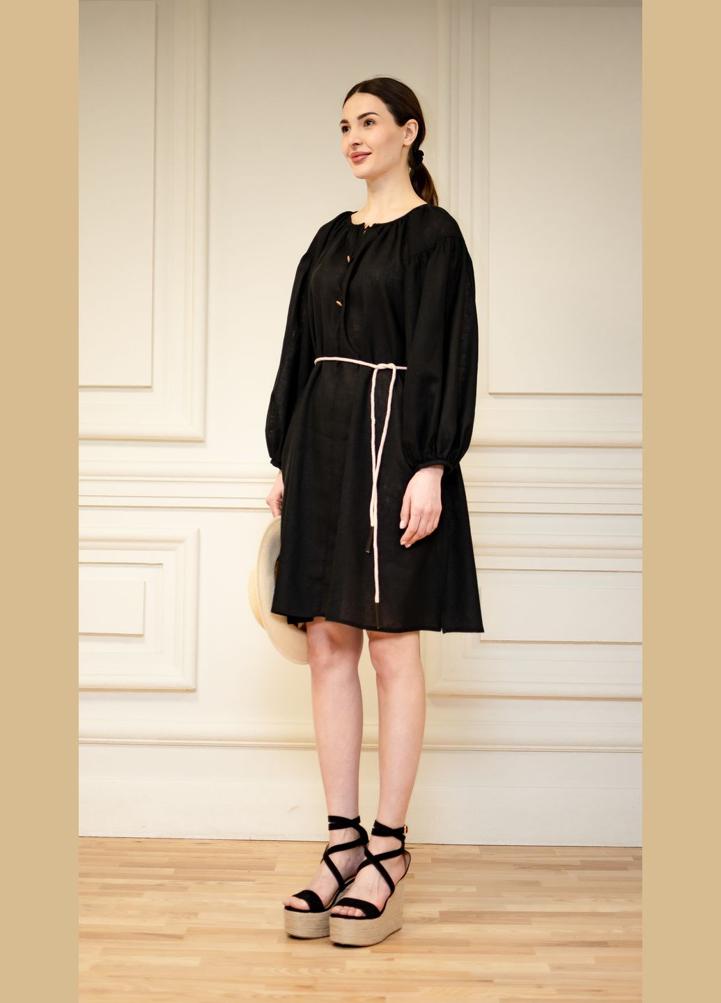 Черное льняное платье с пояском бамберг Dolcedonna