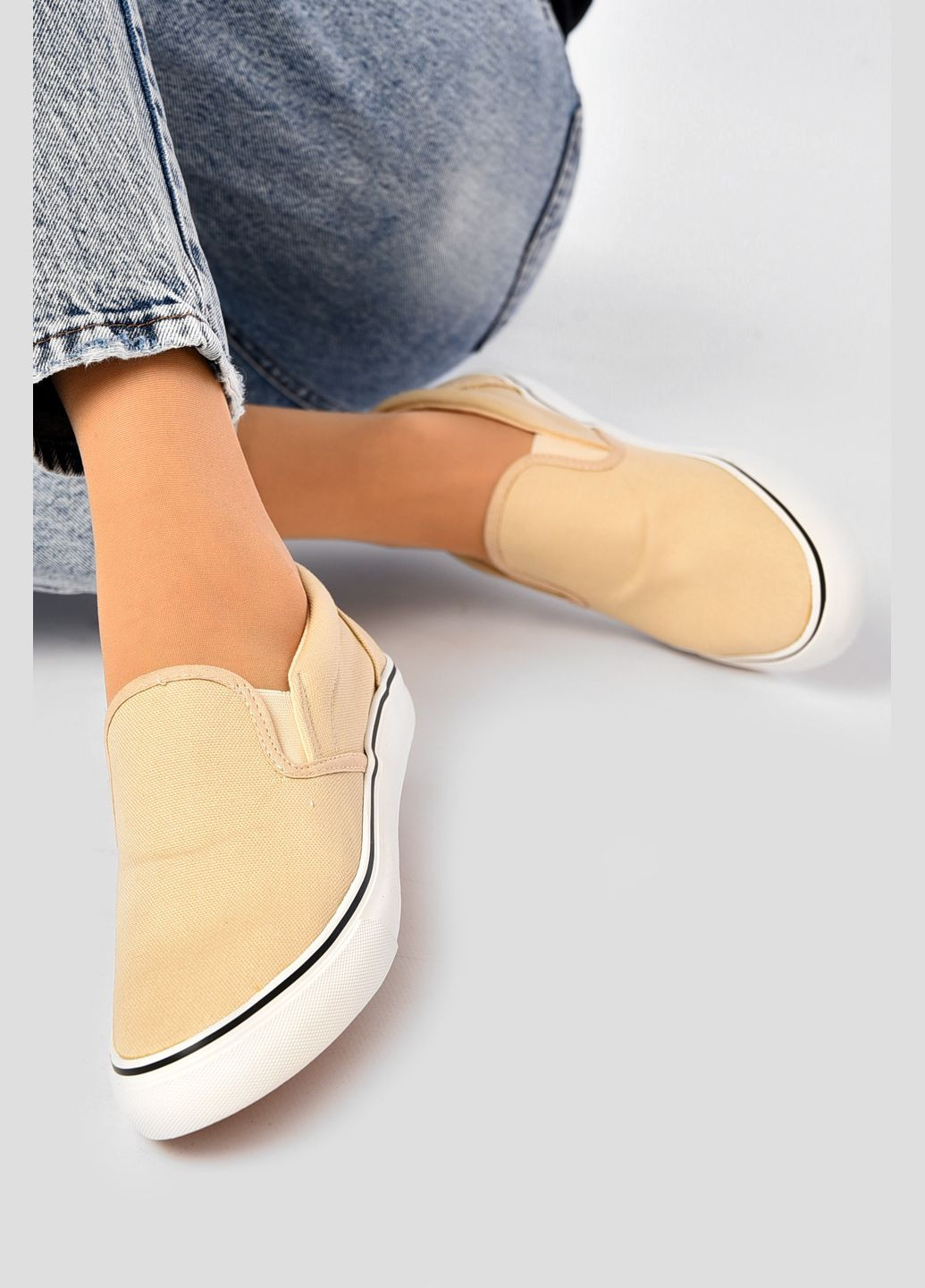 Мокасини жіночі бежевого кольору Let's Shop (332979898)