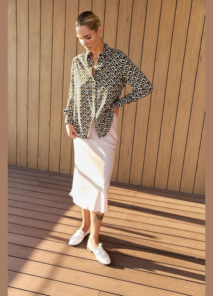 Бежевая шелковая бежевая юбка-трапеция mkaz6719-2 Modna KAZKA