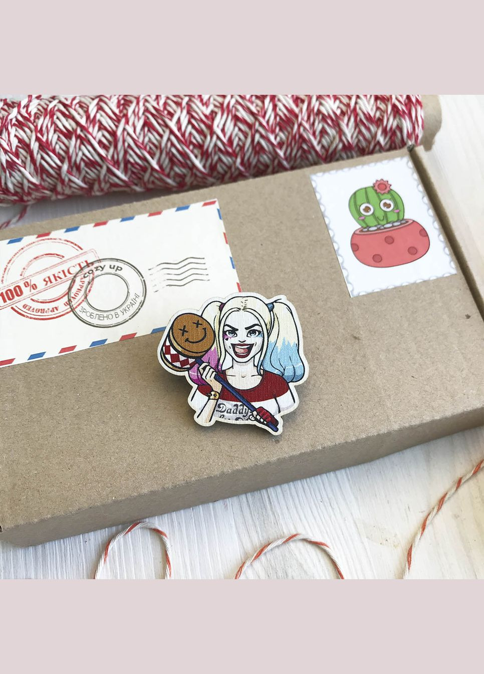 Значок из дерева "Харли Квин" Cozy-Up (291162250)