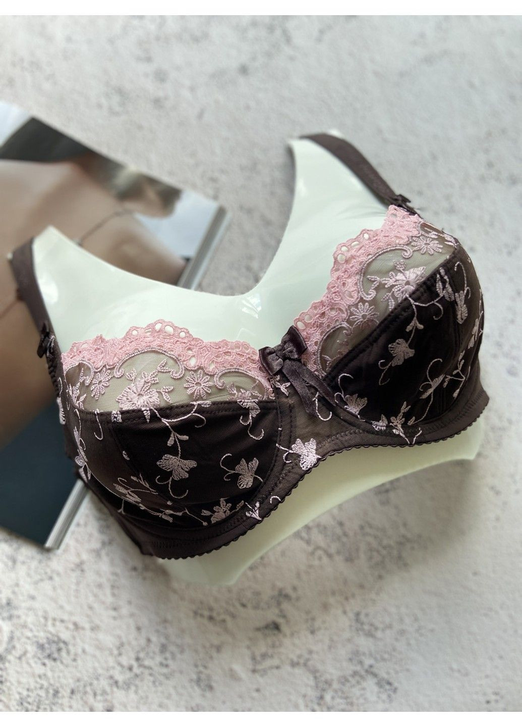 Коричневий мереживний бюстгальтер на третій розмір грудей без поролону Lanny Mode