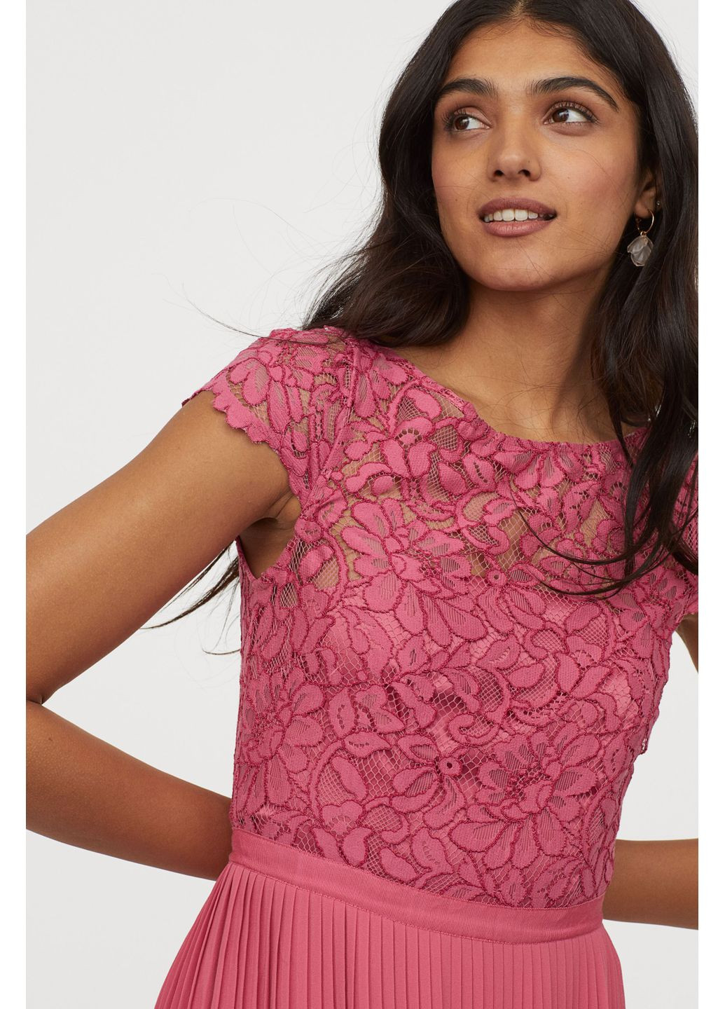 Розовое платье H&M