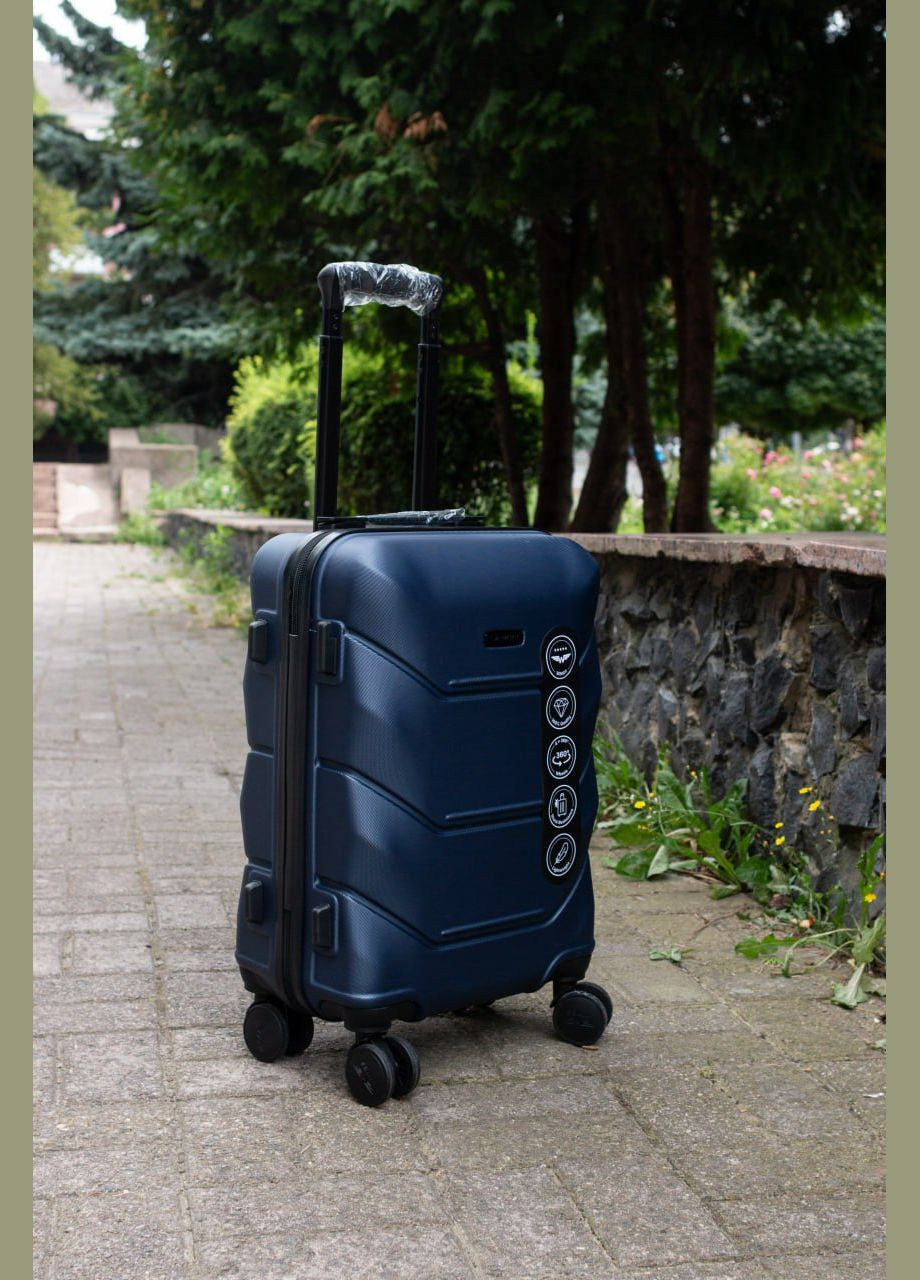 Валіза пластикова ручна поклажа XS червоний Wings 148 (334305870)