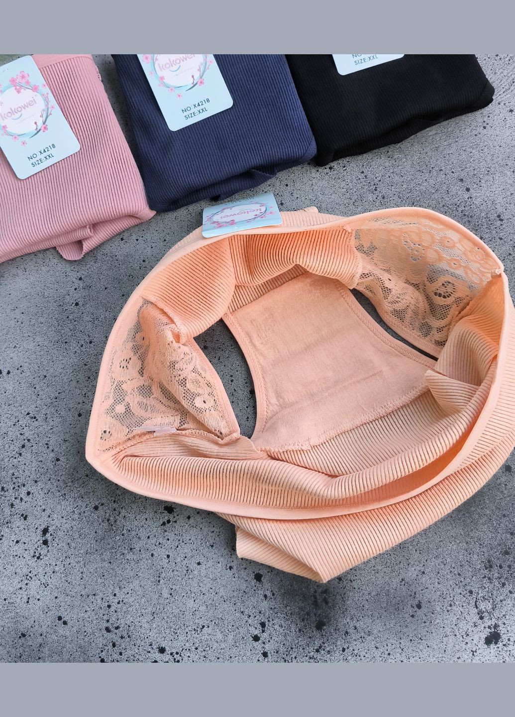 Набор 4 шт хлопковые трусы слип в рубчик с кружевом впереди (сзади бесшовные края, что не передавливают ягодицы) Kokowei (322429364)