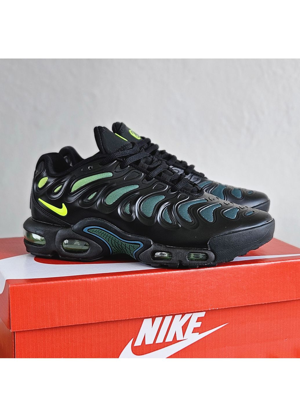 Чорні Осінні кросівки чоловічі nike air max tn plus drift volt black | найк аір макс тн плюс чорні No Brand