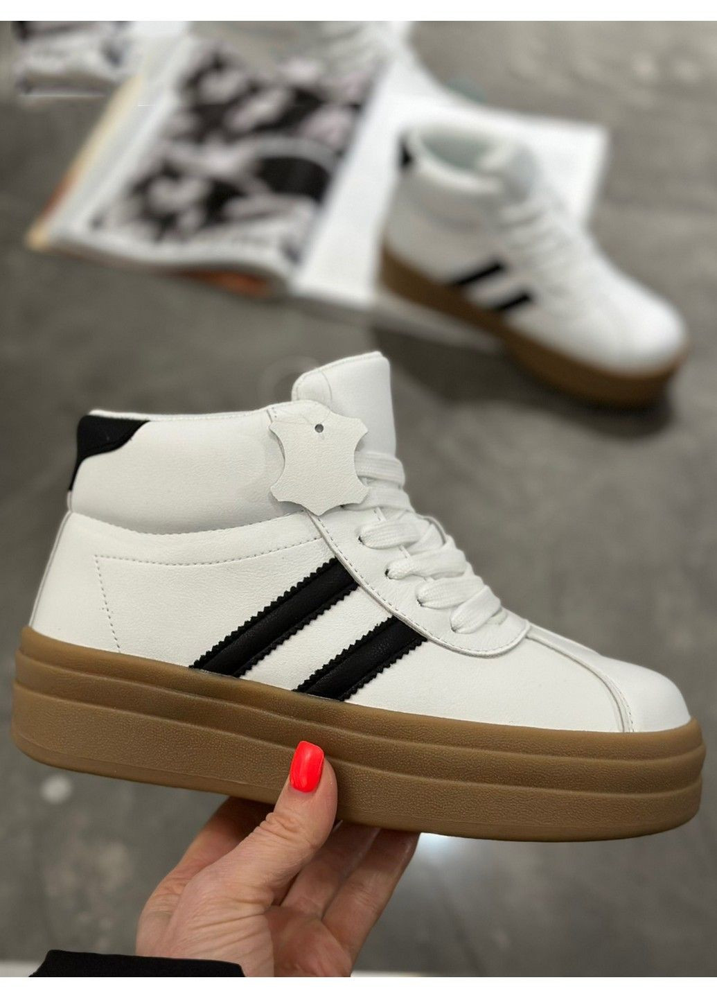 Светло-бежевые всесезон кожаные кроссовки wawp160-3 Stilli