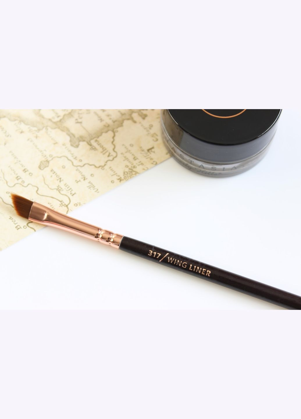 Пензлик для підводки 317 Wing Liner brush Zoeva (293153808)