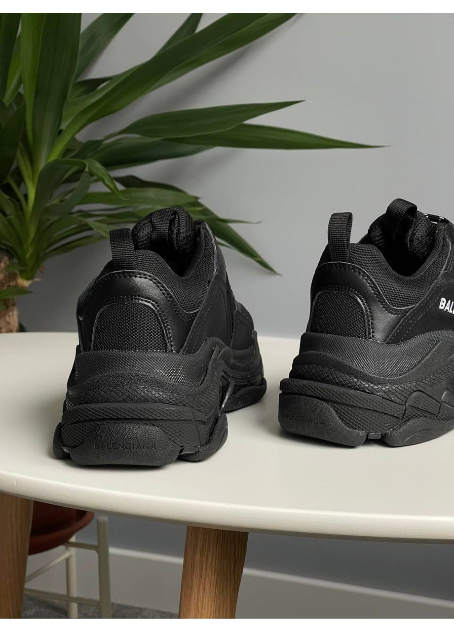 Черные демисезонные кроссовки мужские и женские balenciaga triple s black | баленсиага трипл с черные No Brand