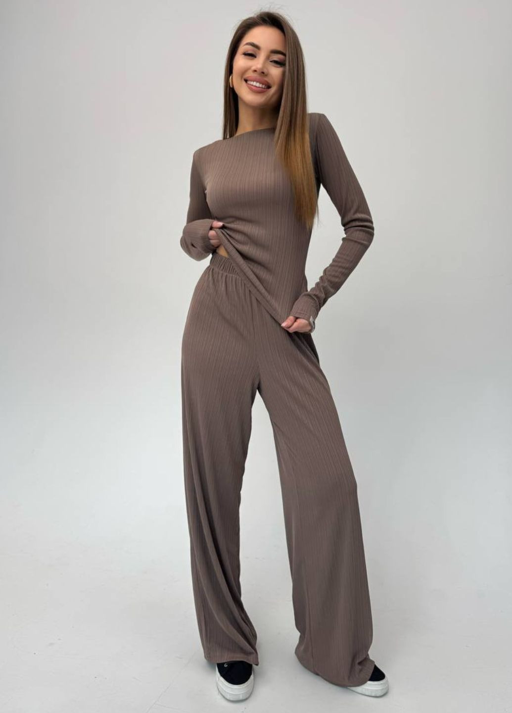 Базовый повседневный гофрированный костюм двойка: приталенный лонгслив + штаны палаццо Tik-Tak (324389306)