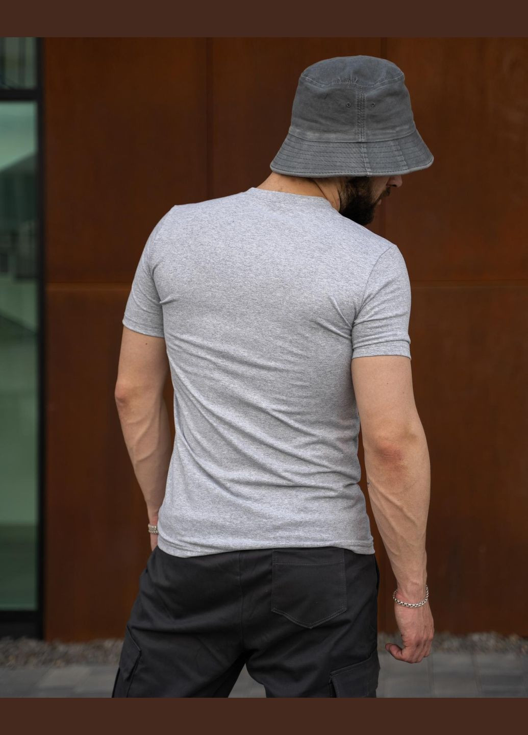 Серая патриотическая футболка Vakko