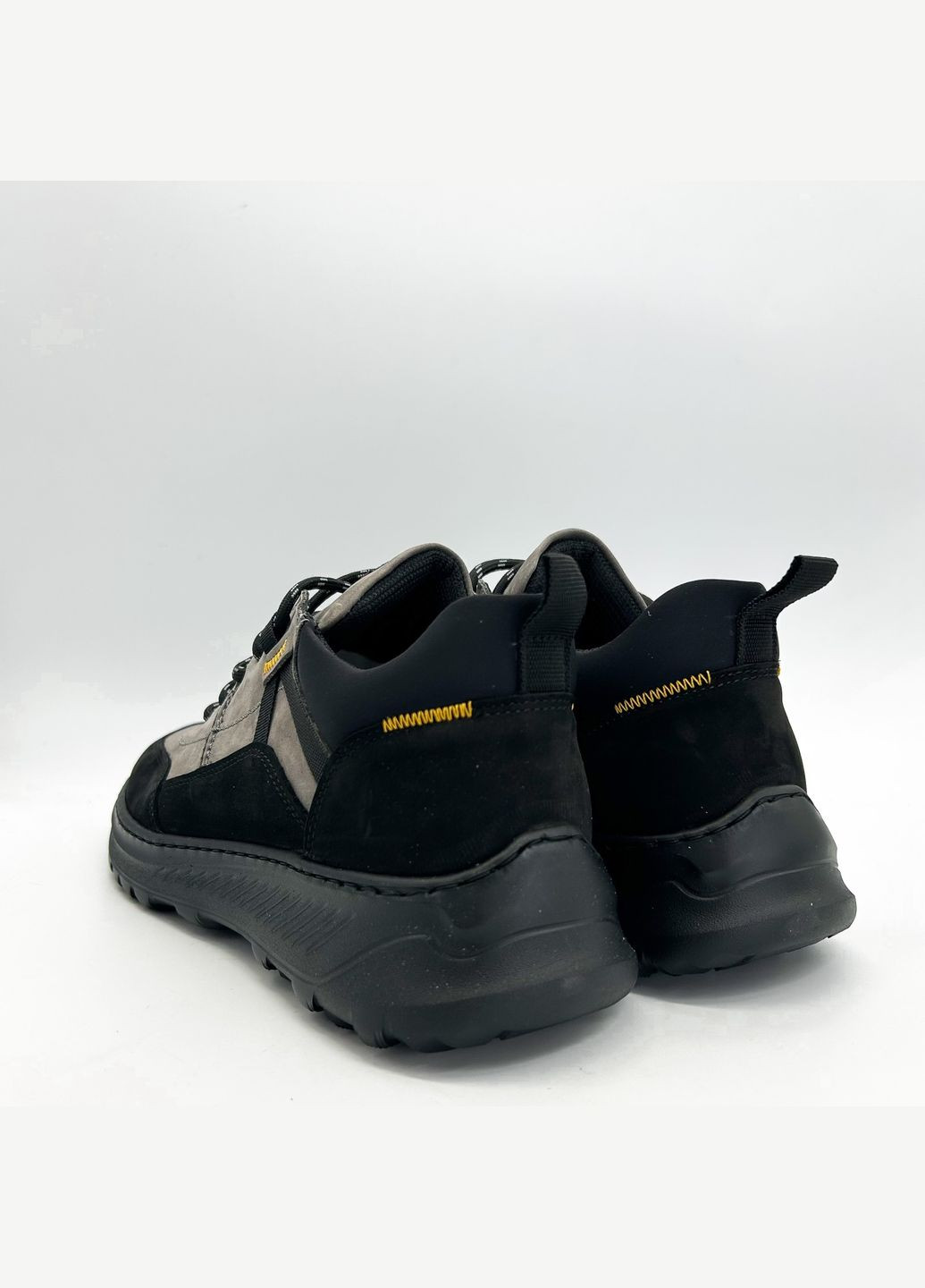 Сірі кросівки (р) нубук 0-2-2-8265 Stepter