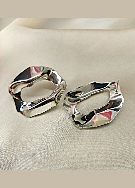 Сережки жіночі М'який метал кола сріблясті No Brand (338217788)