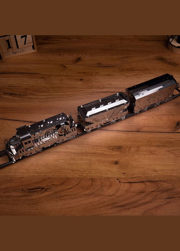 Коллекционная модель-конструктор Heavy Loco механический грузовой карго поезд MT023 Metal Time (267507710)