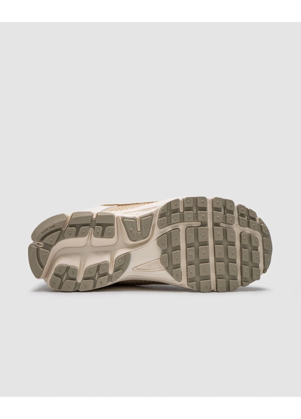 Коричневые демисезонные кроссовки мужские nike air zoom vomero 5 sail light orewood brown найк аир зум коричневые No Brand