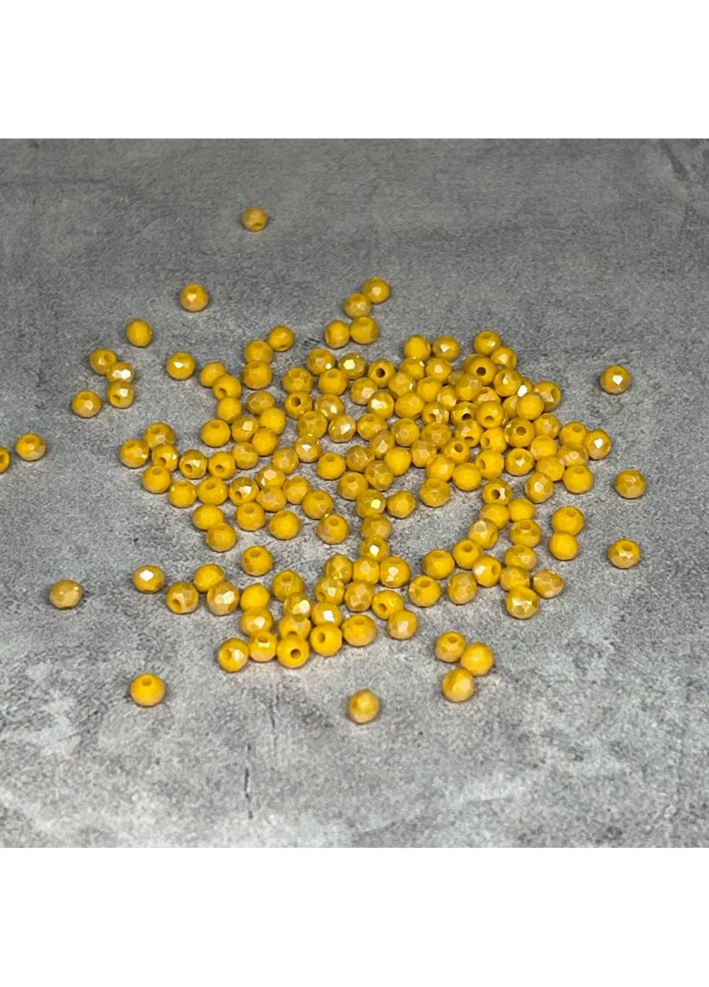Бусина Рондель 2*2 мм, колір жовтий (непрозорий), арт 018202, 1-нитка ≈145-155 шт No Brand (331769451)