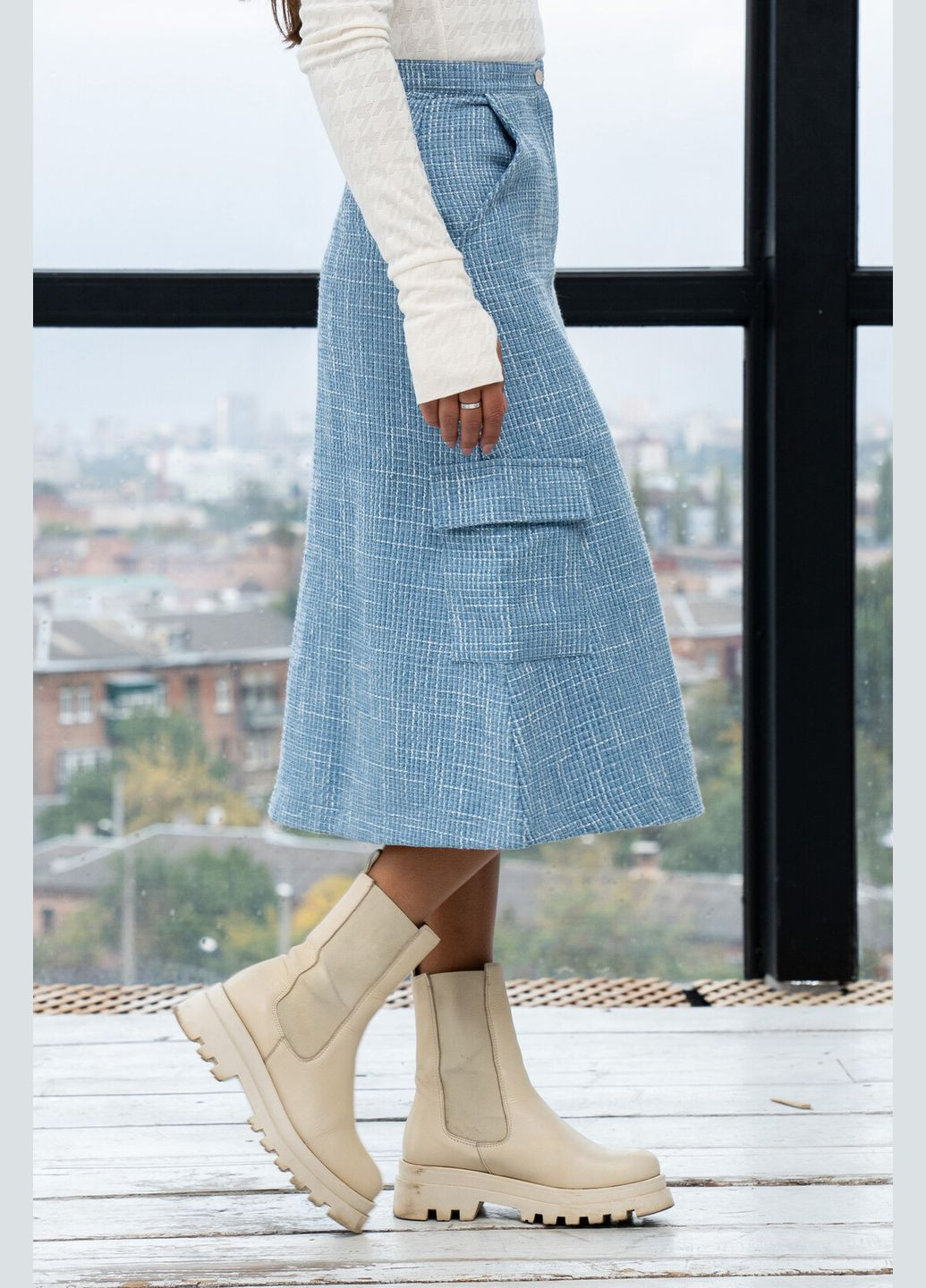 Спідниця трапеція міді довжини з бічними та накладними кишенями — демісезонна спідниця з костюмної тканини шанель (СП 0523) RiMari (334892726)