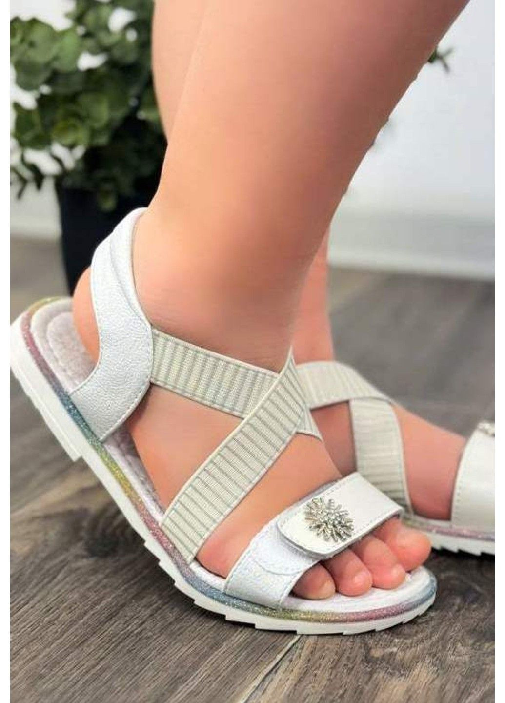 Белые босоножки детские кожаные цветок белые Tom.M