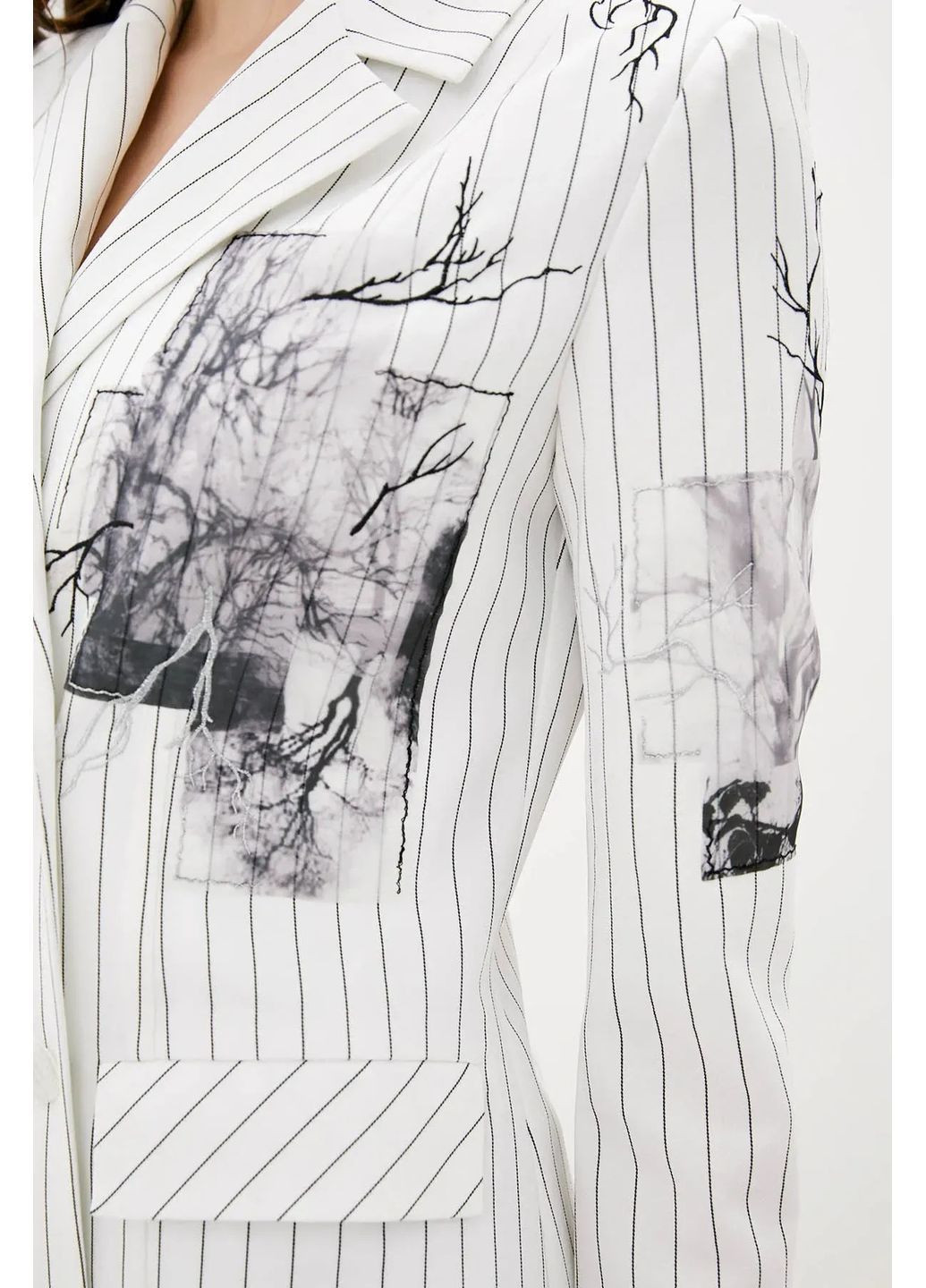 Белое платье-пиджак с аппликацией, цвет белый Rica Mare