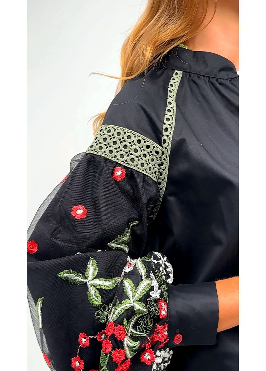 Чёрная элегантная вышиванка с эксклюзивным рукавом - ua54 / eu48 Iren Klairie