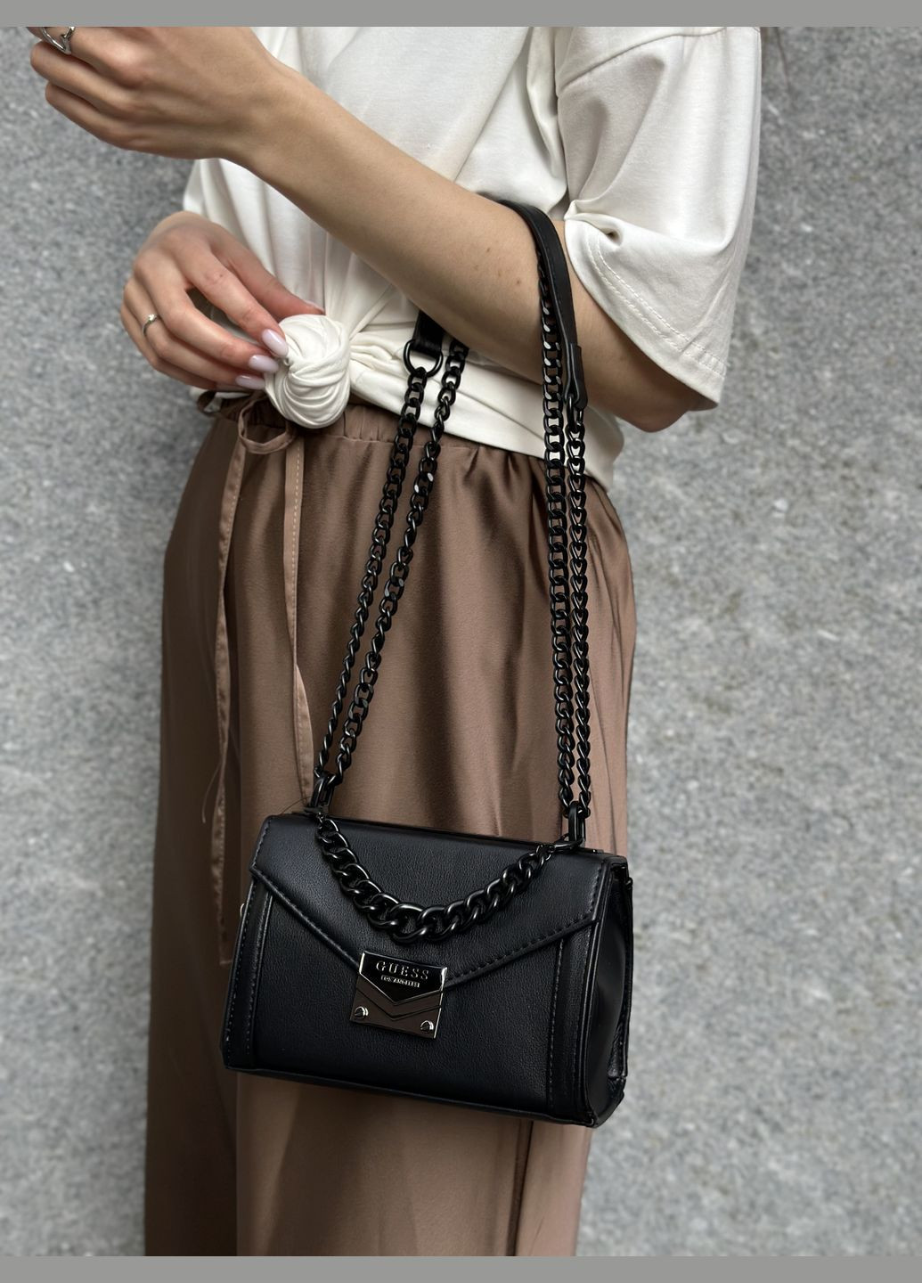 Женская сумка Guess кросс-боди черная No Brand (295903392)