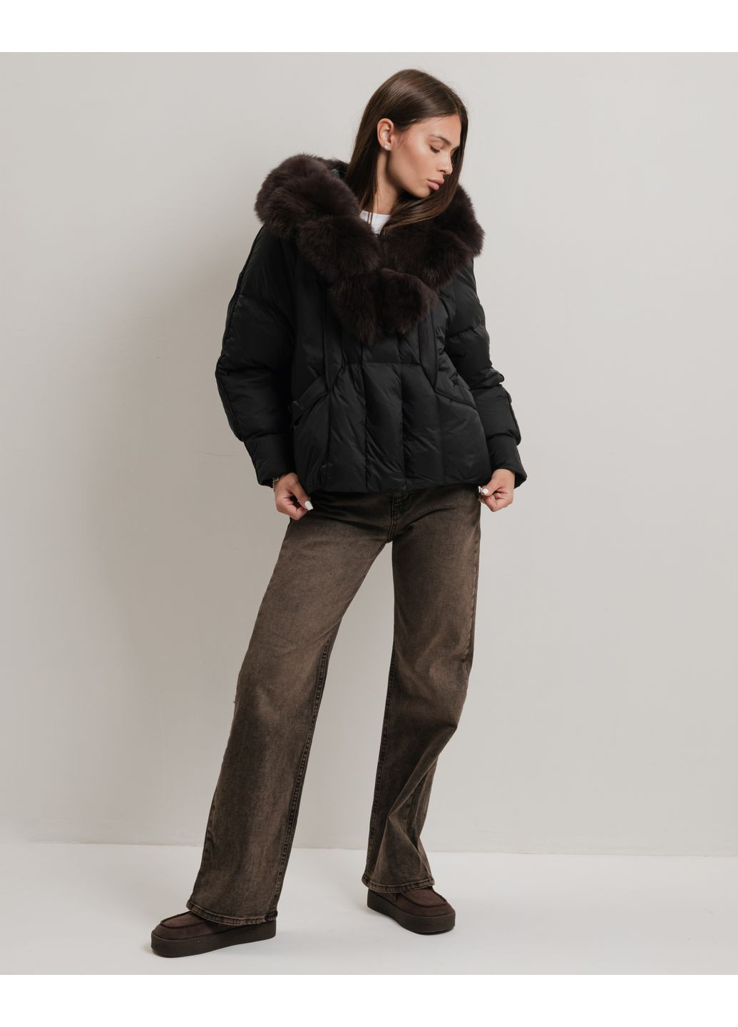 Чорна зимня куртка жіноча з хутром чорна ZLLY