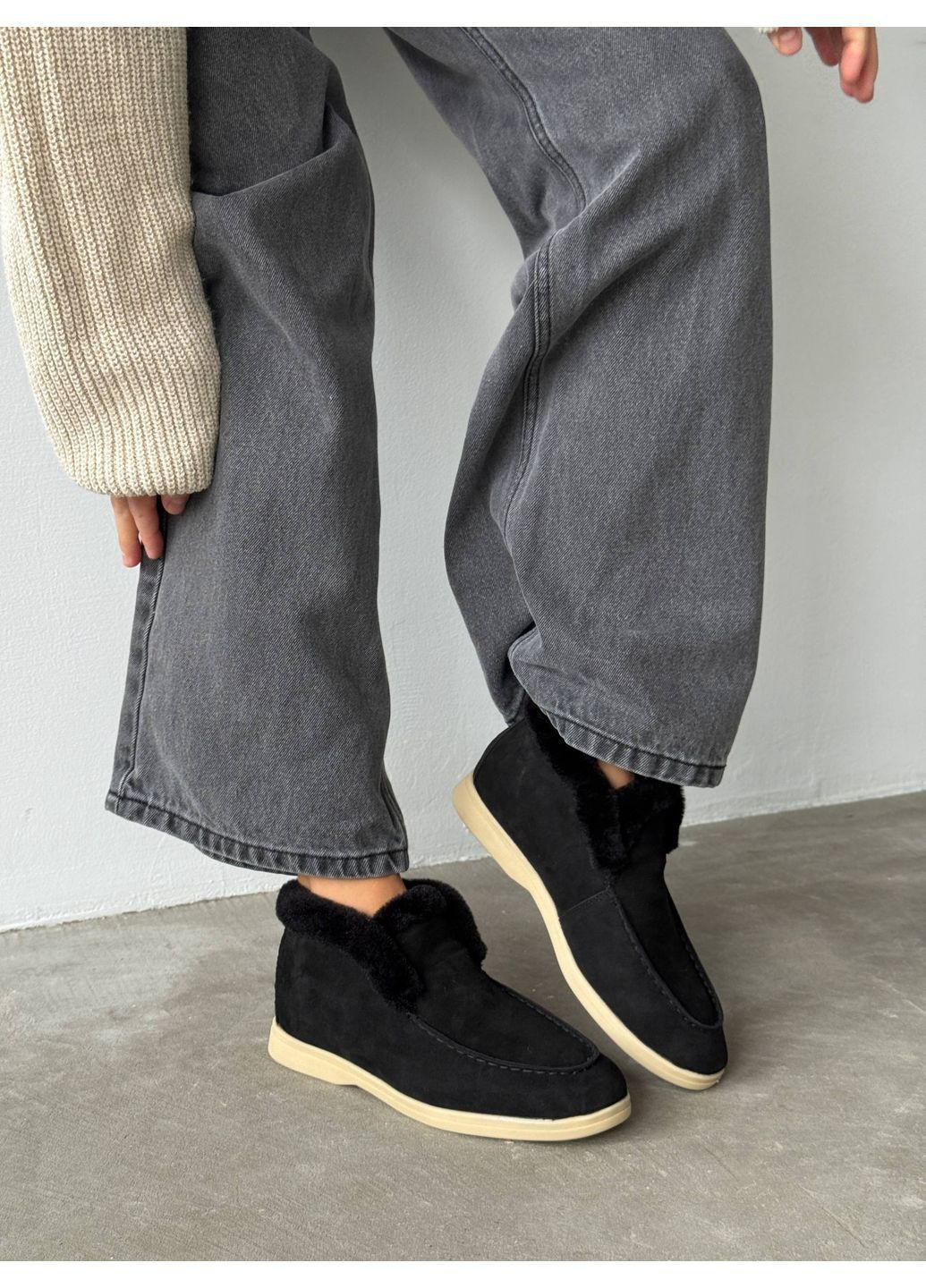 женские зимние лоферы из натуральной замши с мехом, черные, на низком ходу No Brand