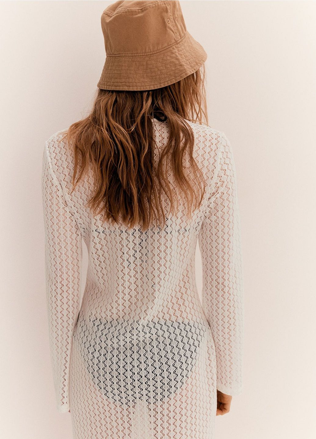 Молочное пляжное платье H&M однотонное