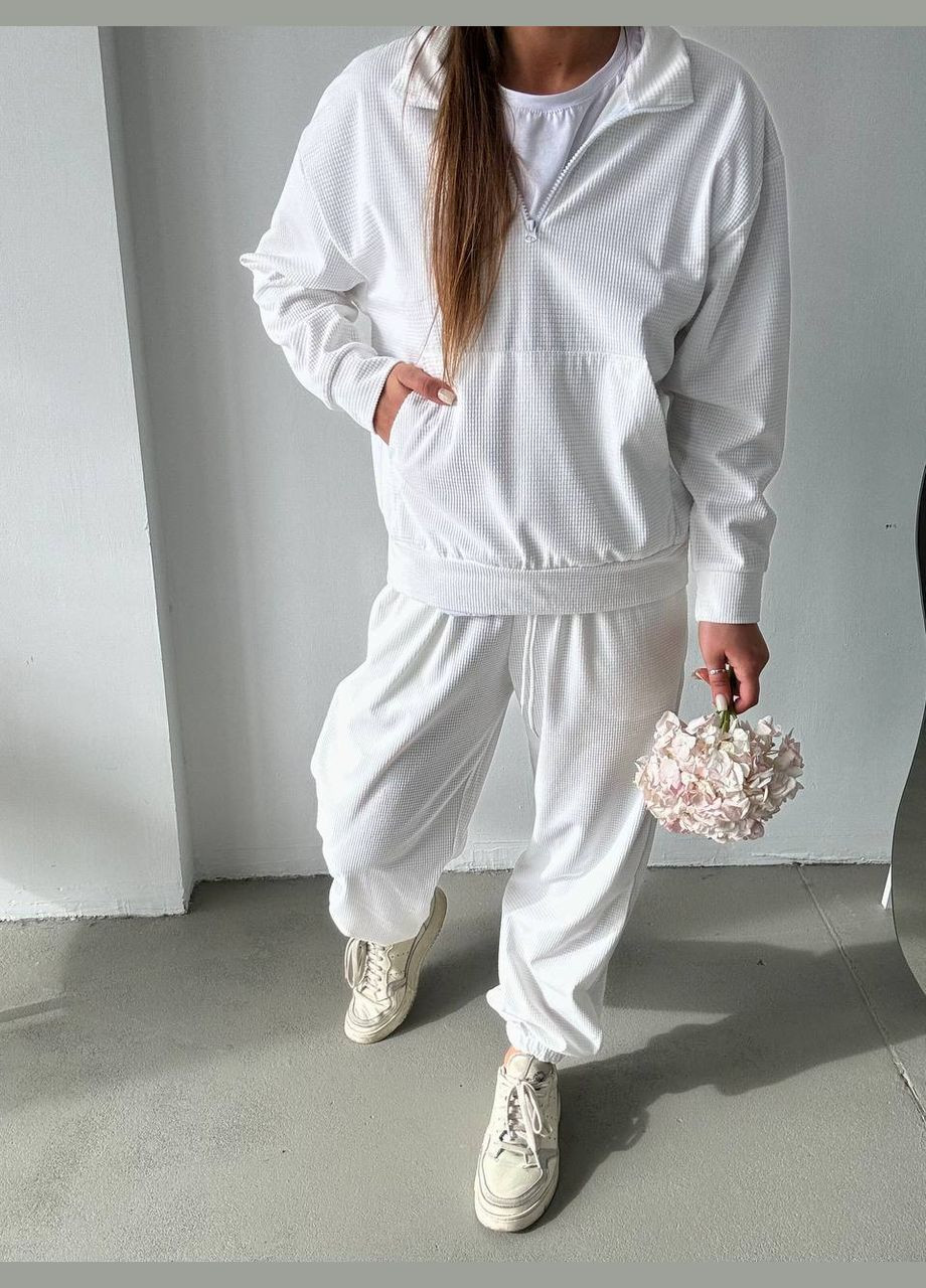 Повсякденний молочний костюм вільного крою – стильний та комфортний варіант для створення модних та затишних образів No Brand 294-1 (317369266)