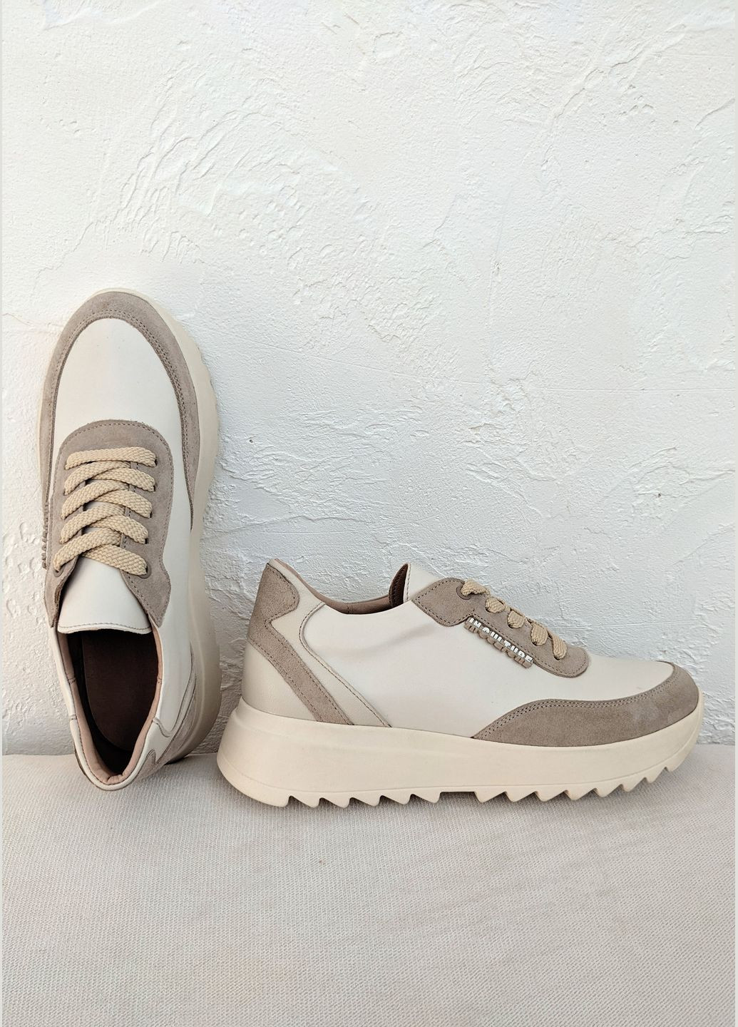 Качественные, стильные и удобные кожаные кроссовки InFashion Кросівки бежевые демисезоны (303698042)