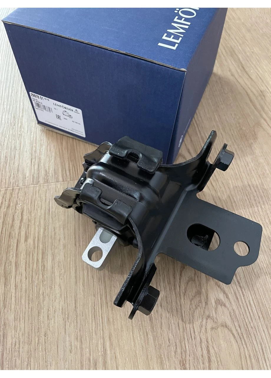 Подушка двигуна на Шкоду Фабія (Skoda Fabia) 2997801 Lemforder (381158319)