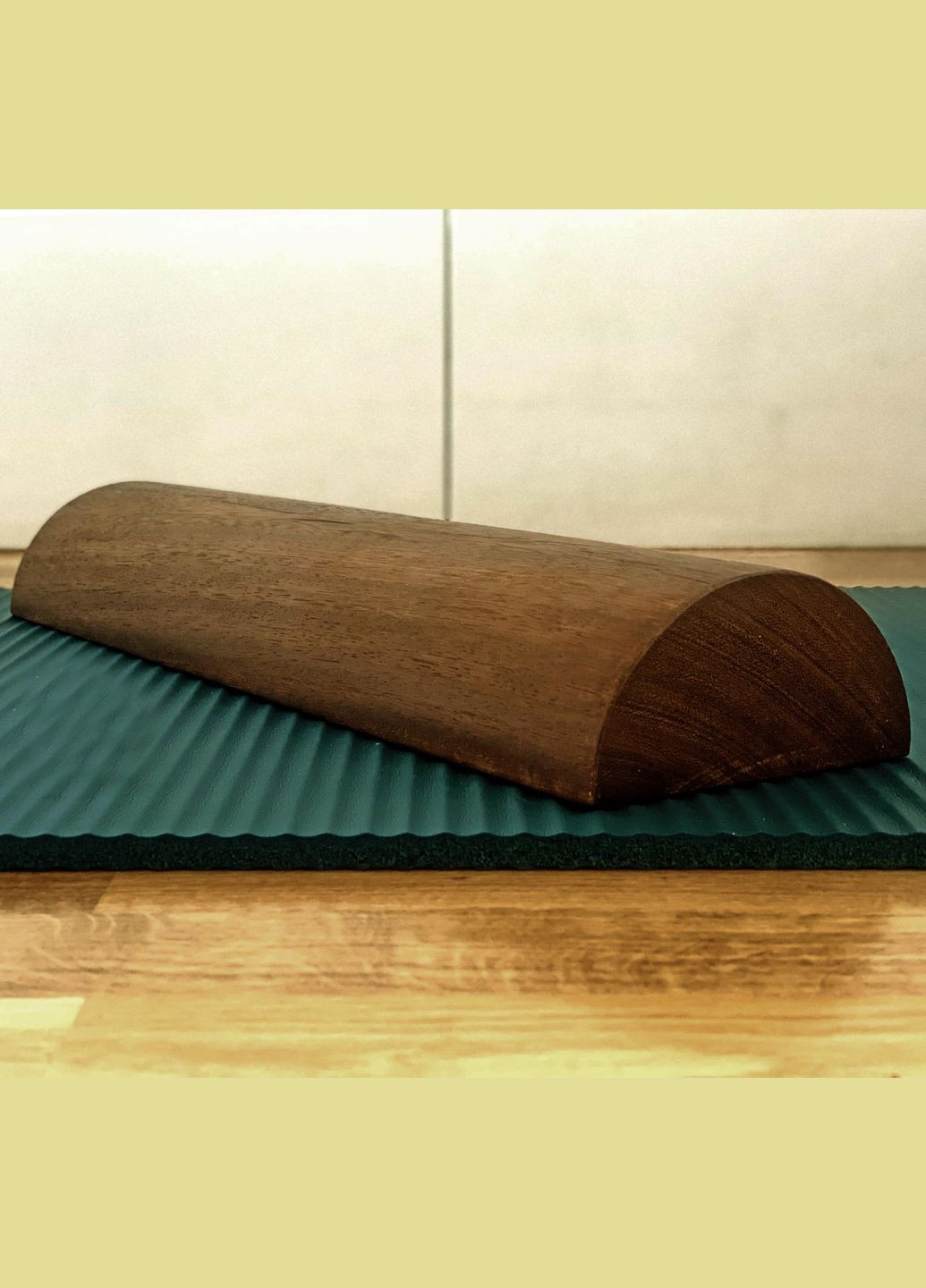 Опорный радиусный йога-блок Волиша капучино (ОПР-000509) No Brand (328226171)