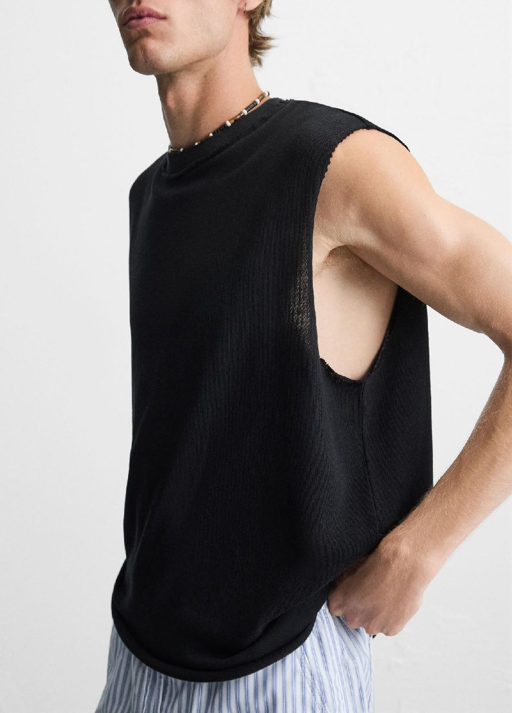 Чорна футболка Zara