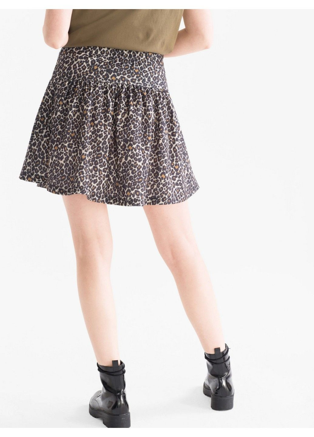 Темно-бежевая леопардовая юбка C&A