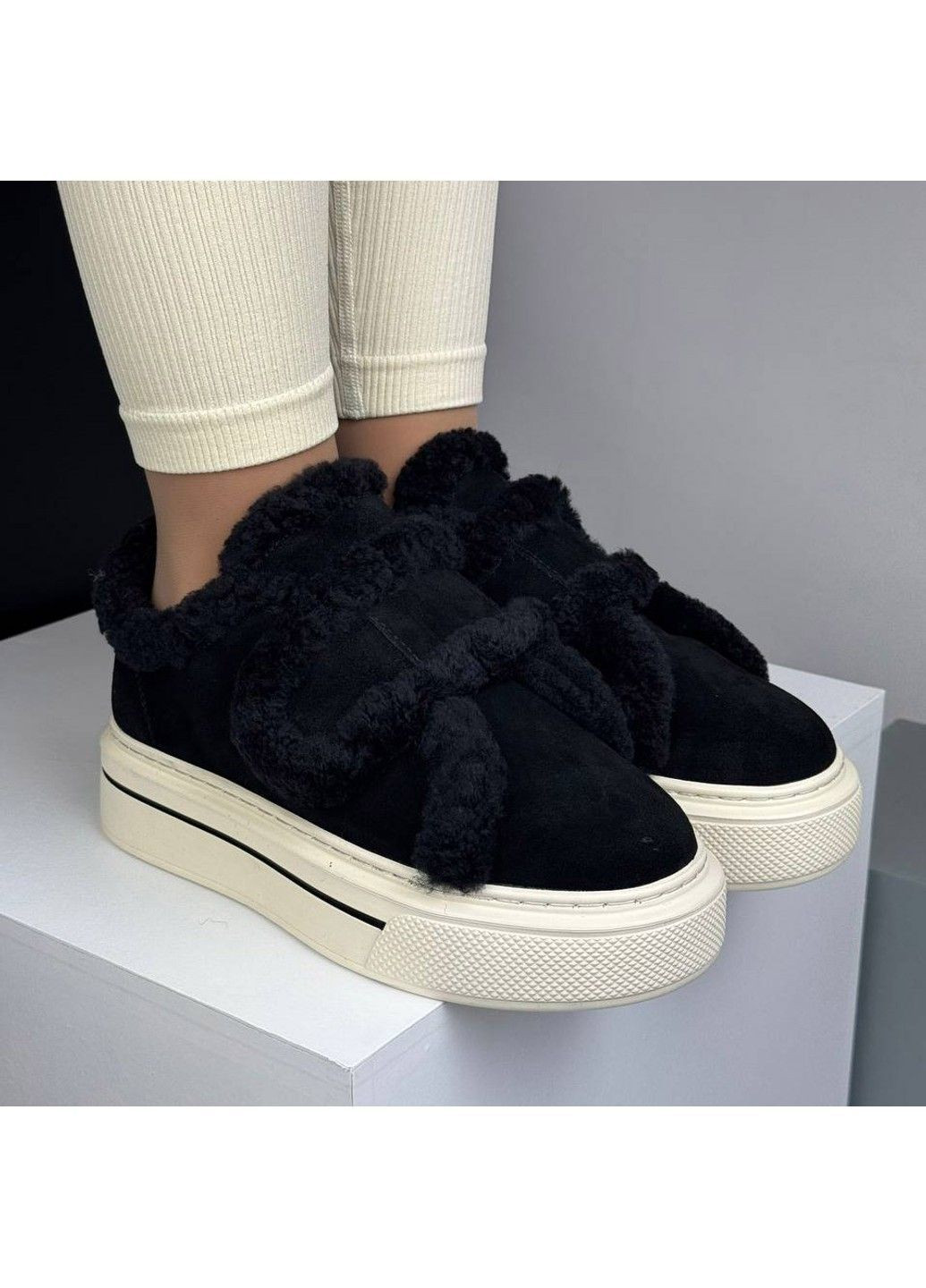 Зимние 550 ботинки автоледи зимние черные замшевые Hengji из натуральной замши