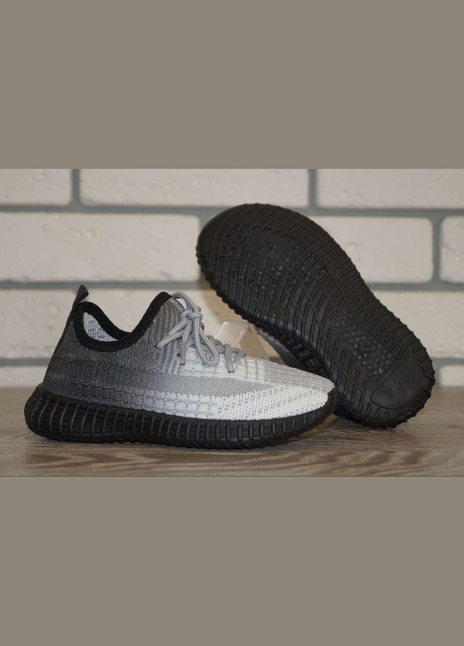 Черно-белые демисезонные кроссовки текстильные izi для мальчика белые с черным Blue Rama