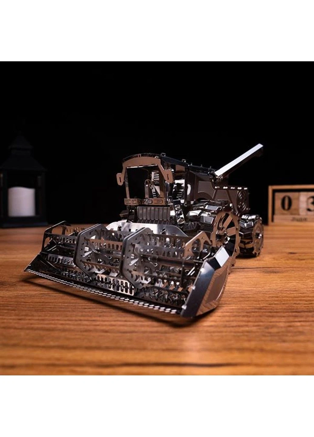 Колекційна модель-конструктор Voracious Harvester Комбайн механічний (MT026) Metal Time (335055561)