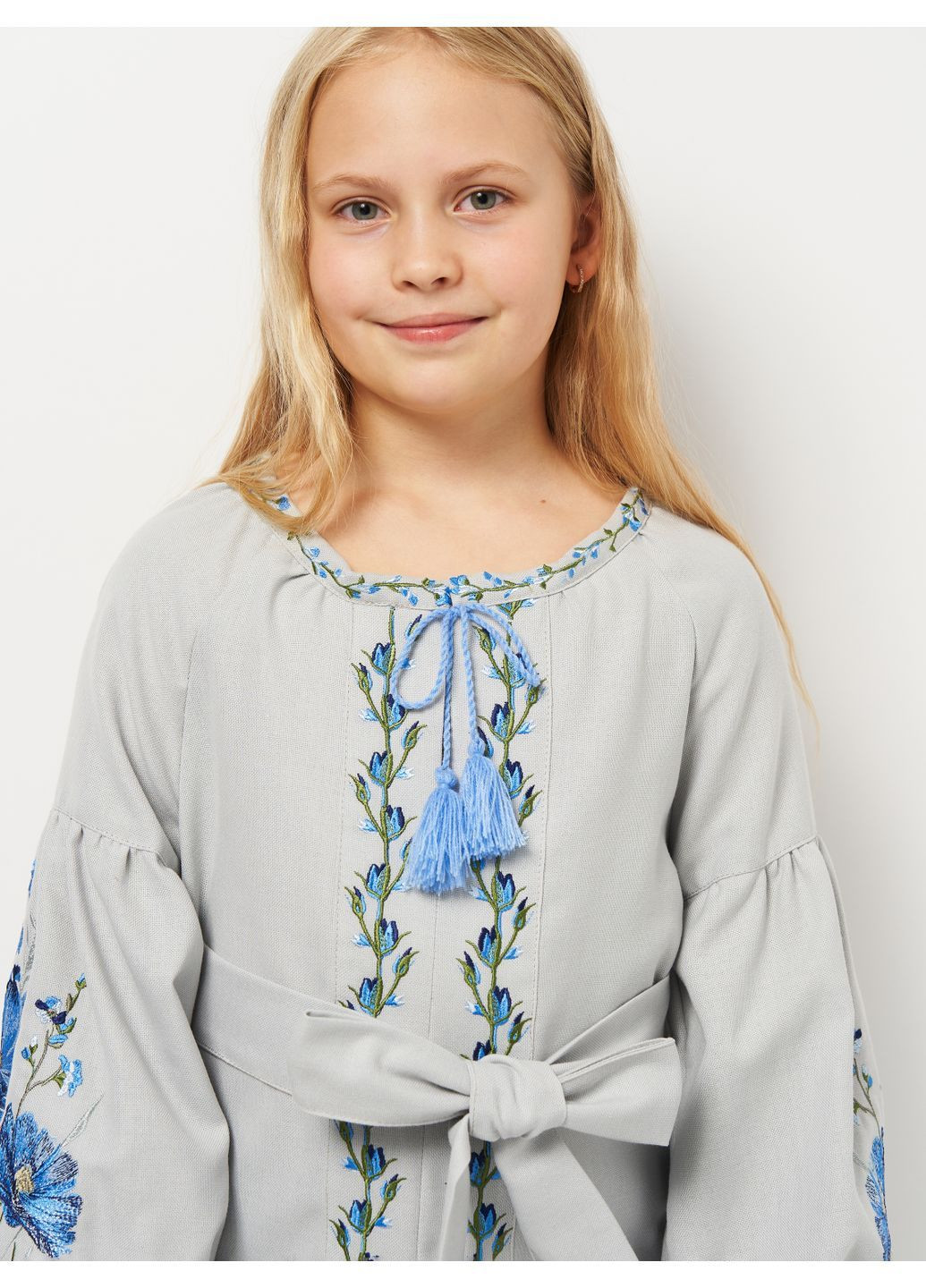Серая вышитое платье для девочки vishivano4ka 8205-7 узор цветочный домотканное полотно (364863733)
