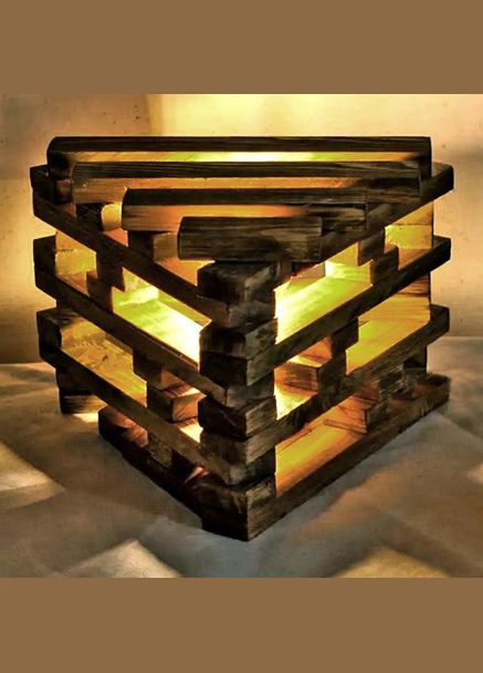 Світильник настільний з дерева Сімпсон капучино (НСС-001809) No Brand (328414050)