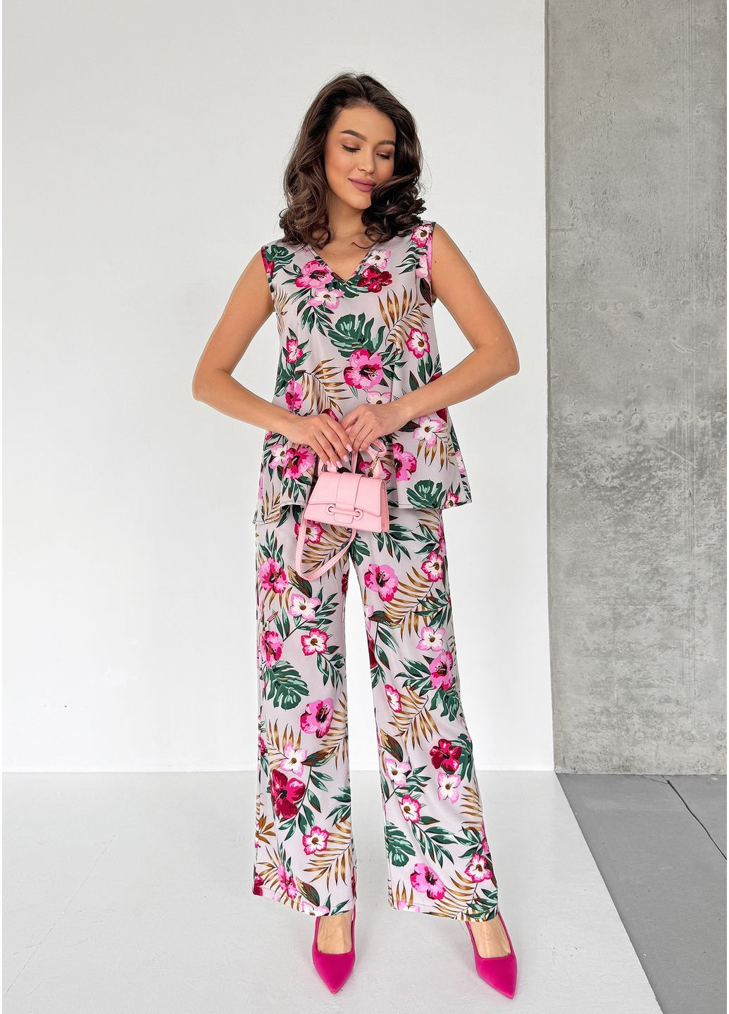 Яркий стильный летний костюм из креп-жатки INNOE Костюм (357490298)