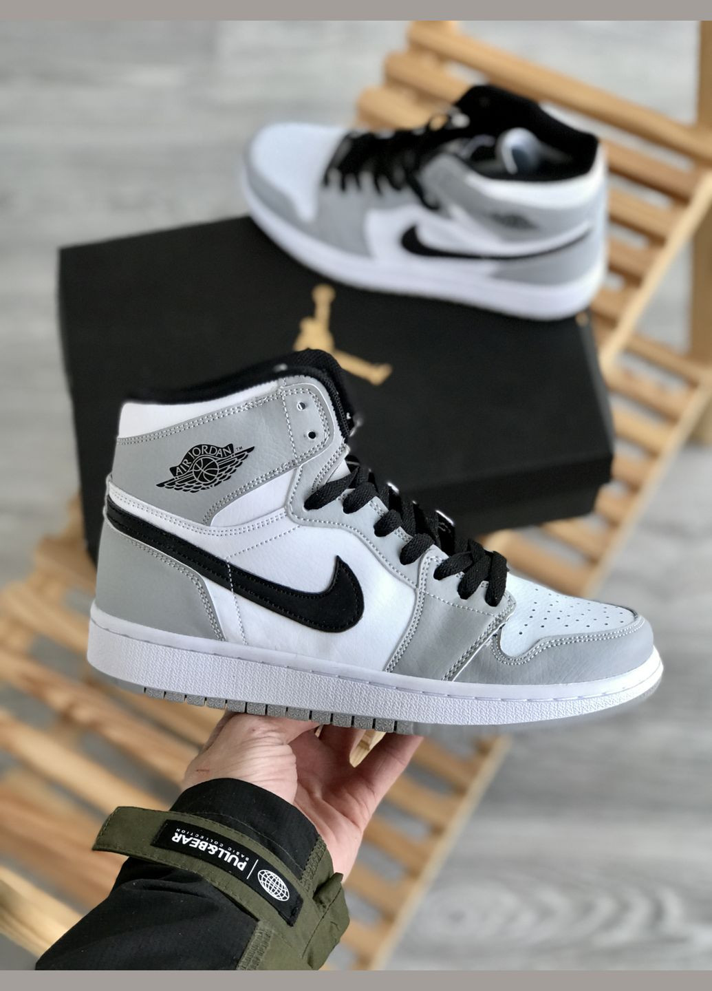 Серые всесезонные кроссовки мужские и женские nike jordan 1 retro smoke grey | найк аир джордан 1 ретро смоук серые No Brand