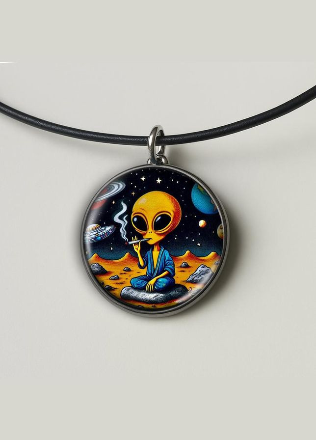 Набор подвеска (кулон) и брелок Инопланетянин #08 (подарочный набор) No Brand (332633782)