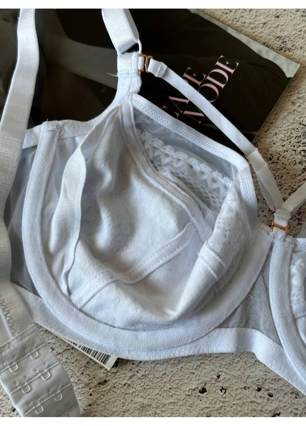 Белый бюстгальтер без поролона со стрепами белый Lanny Mode