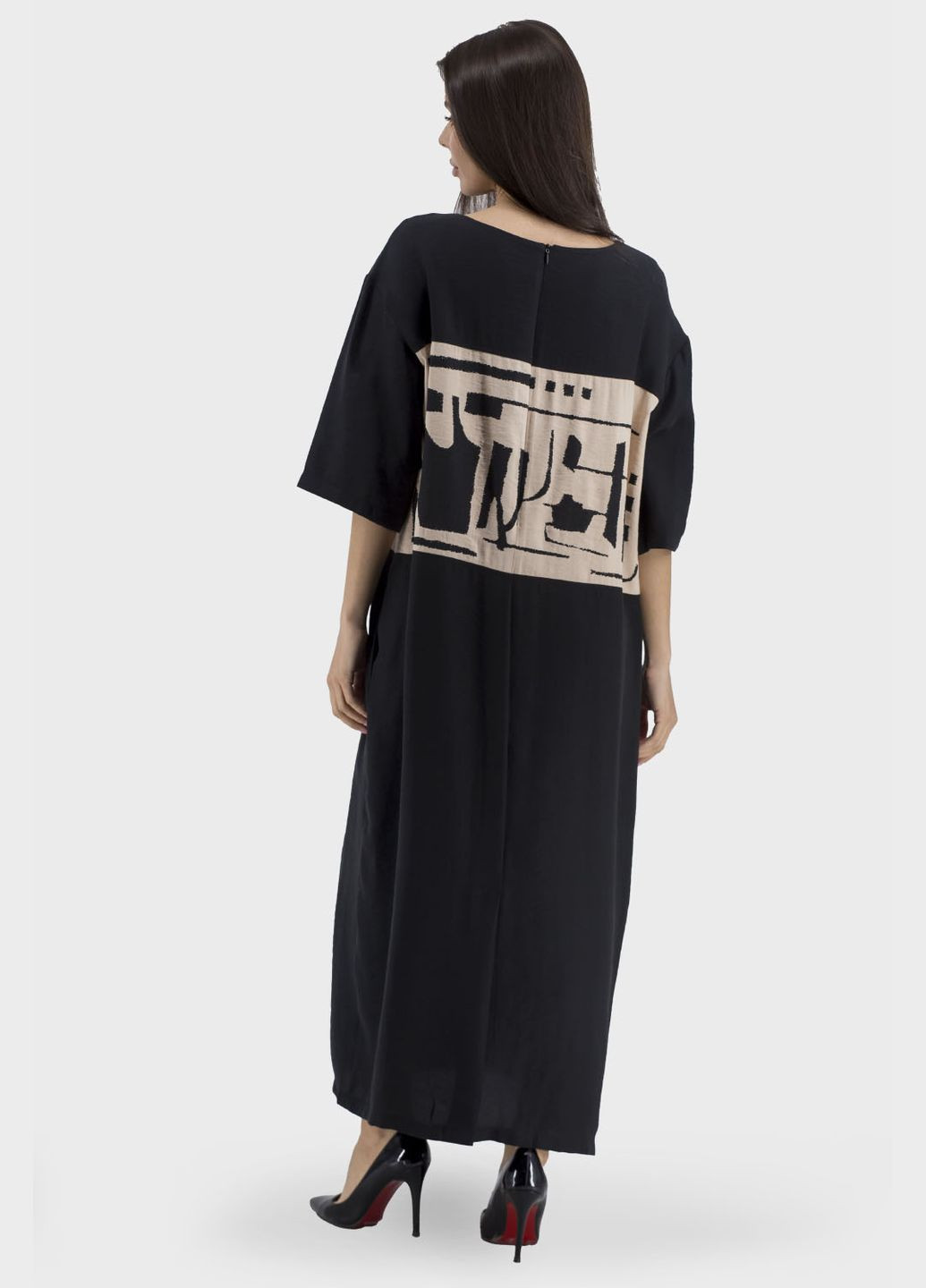 Чорна спортивна, кежуал жіноча чорна спортивна оверсайз сукня з малюнками, 3/4 рукав verda (, ), 103912 No Brand з малюнком