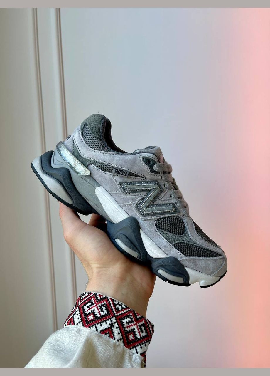 Серые кроссовки Vakko -