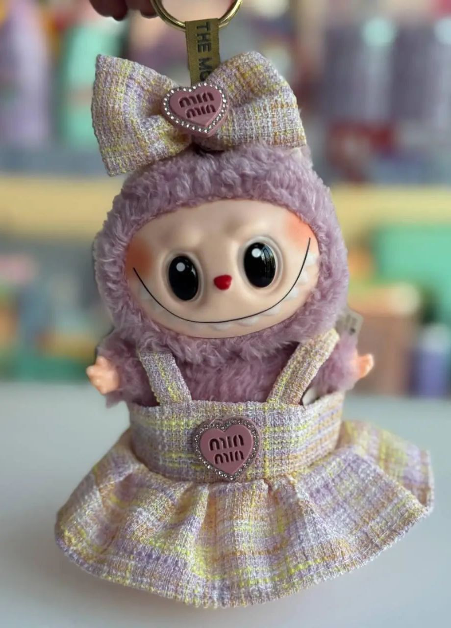 М'яка іграшка брелок Лабубу Fashion Labubu з одягом Pop Mart (336213531)