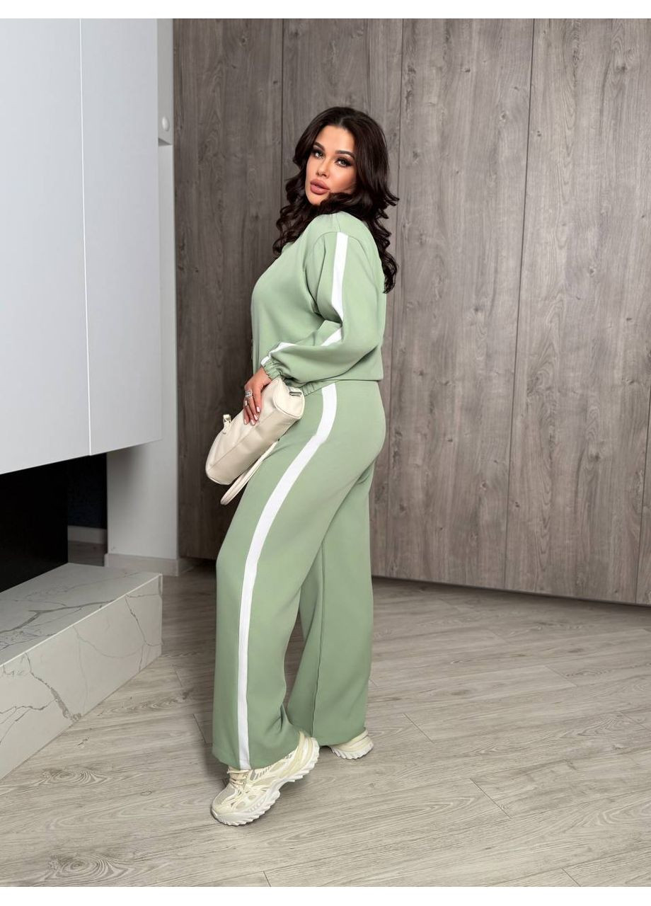 Жіночий спортивний костюм з курткою на блискавці Україна (355803376)