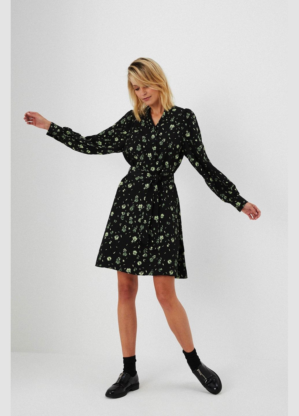 Черное платье Moodo